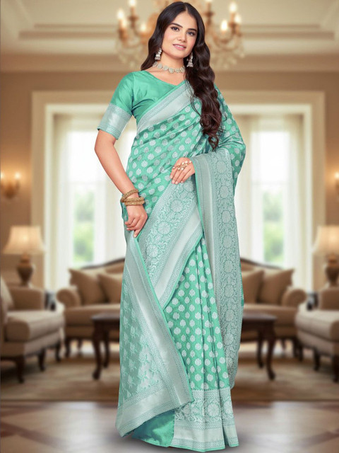 FABLAND Woven Design Zari Silk Blend Kanjeevaram Saree - Image 3