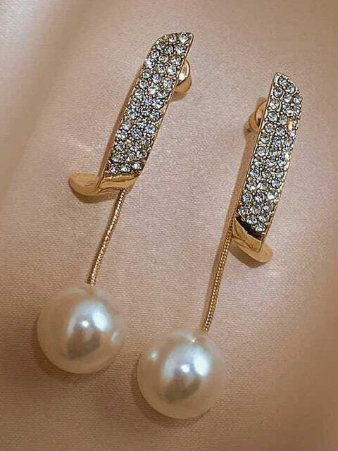 Samridhi DC Geometric Drop Earrings