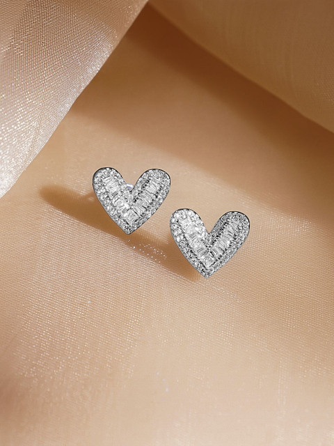 Rubans Heart Shaped Studs Earrings