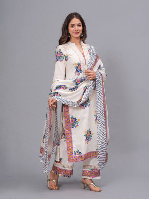 Amayra Women White Kurta Sets - Image 3