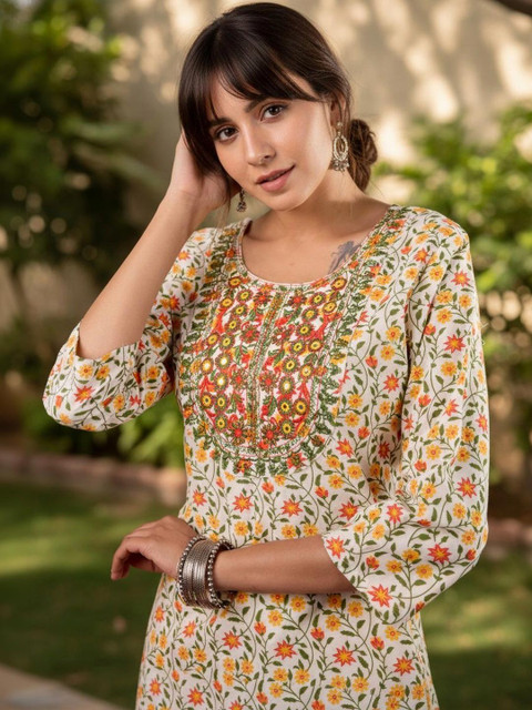 Pjyot by surhi Women Floral Printed Thread Work Indie Florals Kurta