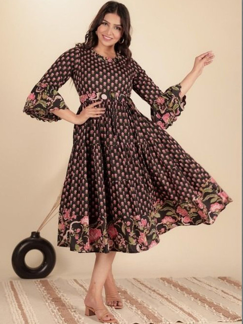 WOCLO ENTERPRISE Floral Print Flared Sleeve Fit & Flare Midi Dress