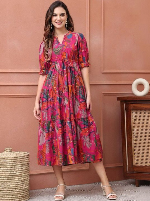 TEJAL ENTERPRISES Botanical Printed V-Neck Tiered Kurti