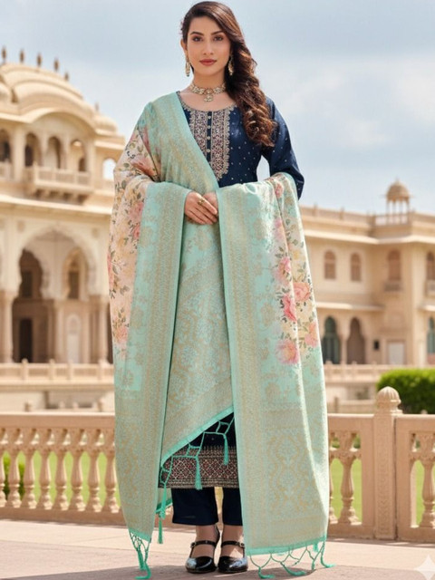 YUGAVEERAA Ethnic Motifs Woven Design Dupatta