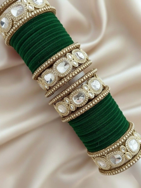 BeautyTrends Set Of 44 Gold-Plated Kundan Stone Studded Bangle