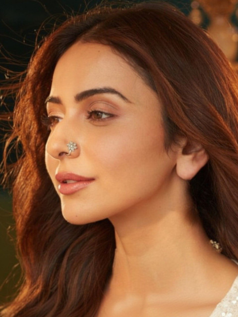 AccessHer Silver-Plated Artificial Stones and Beads Stud Nosepin - Image 3