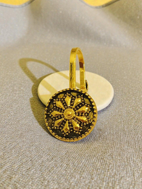 AccessHer Gold-Plated Artificial Stones and Beads Stud Nosepin