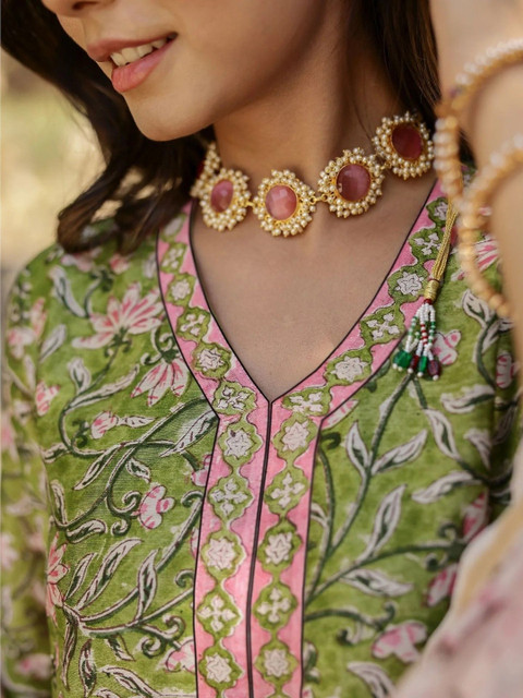 HERE&NOW Women Printed Regular Kurta with Trousers & With Dupatta - Image 2