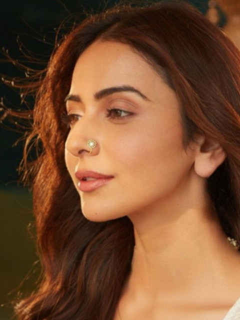 AccessHer Gold-Plated Artificial Stones and Beads Stud Nosepin - Image 5