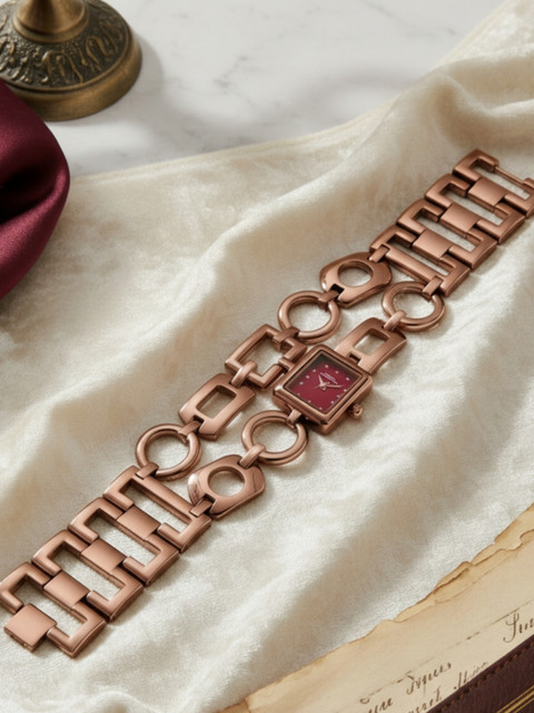 French Connection Women Dial & Bracelet Style Straps Analogue Watch FCN0202BRM