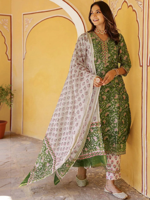 HERE&NOW Women Printed Regular Kurta with Trousers & With Dupatta