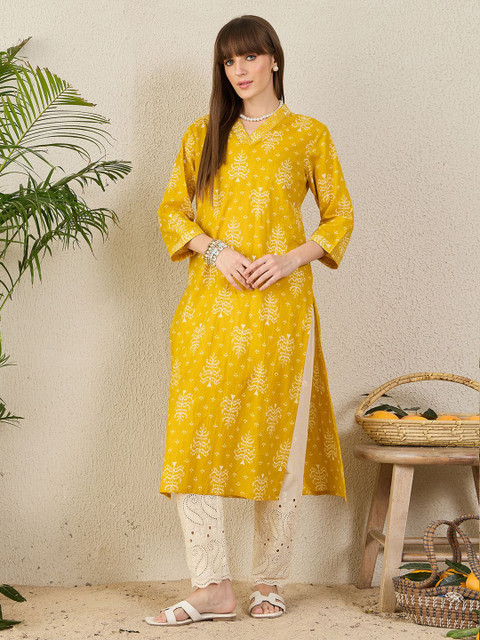 Indo Era Women Floral Printed Ikat Fusion Cotton Straight Kurta