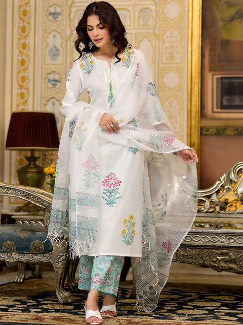 GoSriKi Women Floral Printed Regular Kurta with Trousers & With Dupatta