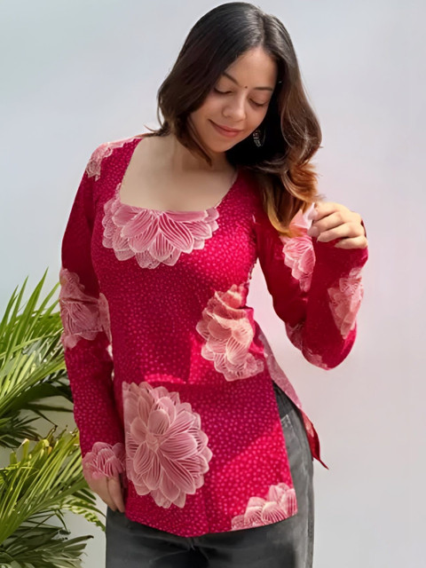 SATITHA Floral Printed Square Neck Kurti