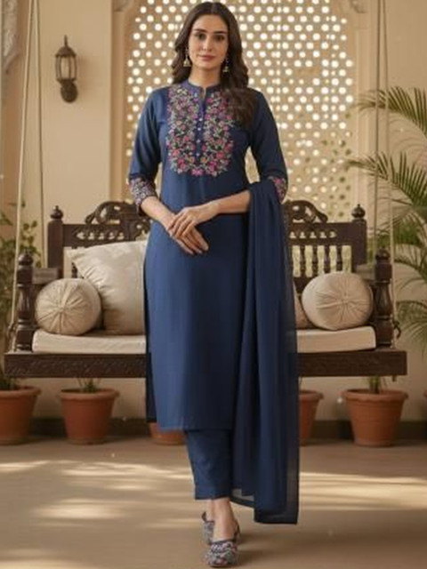 Kethi Fashion Women Ethnic Motifs Embroidered Regular Thread Work Pure Cotton Kurta with Trousers & With
