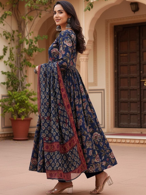 ARADHNA Women Floral Printed Panelled Kurta with Trousers & With Dupatta - Image 2