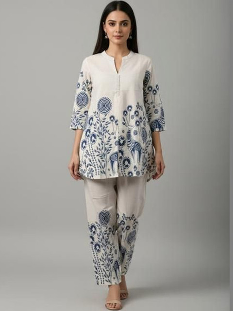 Philauri Printed Top With Palazzos Co-Ords