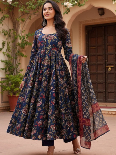 ARADHNA Women Floral Printed Panelled Kurta with Trousers & With Dupatta - Image 4