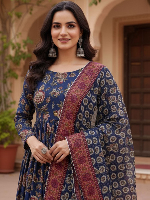 ARADHNA Women Floral Printed Panelled Kurta with Trousers & With Dupatta - Image 6