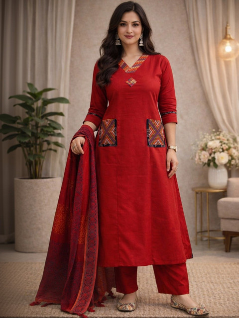 HARIYALI Women Ethnic Motifs Embroidered Regular Thread Work Pure Cotton Kurta with Trousers & With Dupatta
