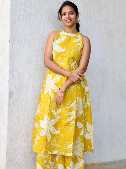 Keitra Women Floral Printed Regular Pure Cotton Kurta with Palazzos - Image 6