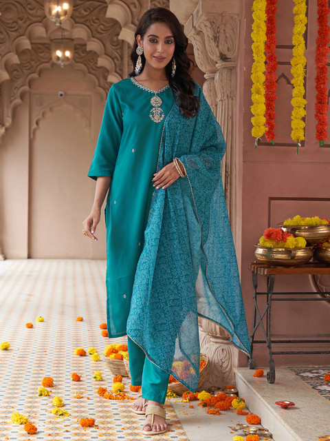 KALINI Women Floral Embroidered Zari Straight Kurta With Trousers & Dupatta - Image 7