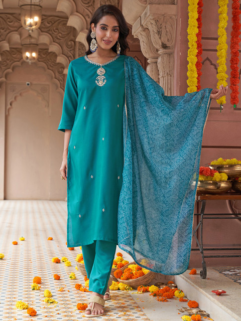 KALINI Women Floral Embroidered Zari Straight Kurta With Trousers & Dupatta - Image 6