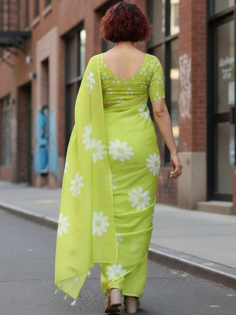 STYLE MODA Floral Designer Saree - Image 3