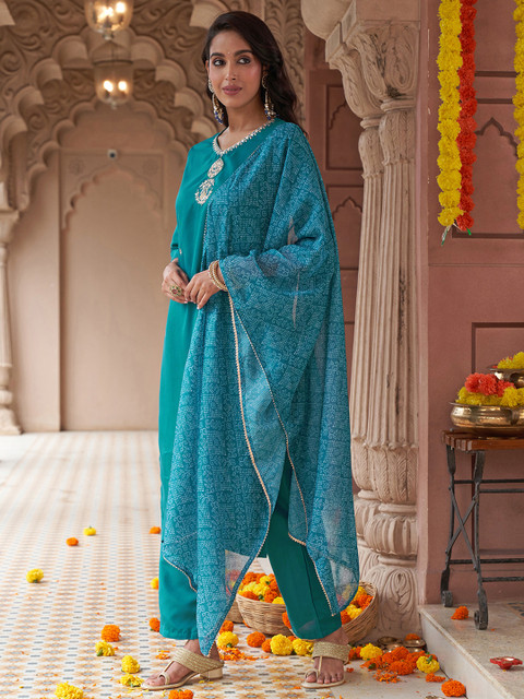 KALINI Women Floral Embroidered Zari Straight Kurta With Trousers & Dupatta - Image 4