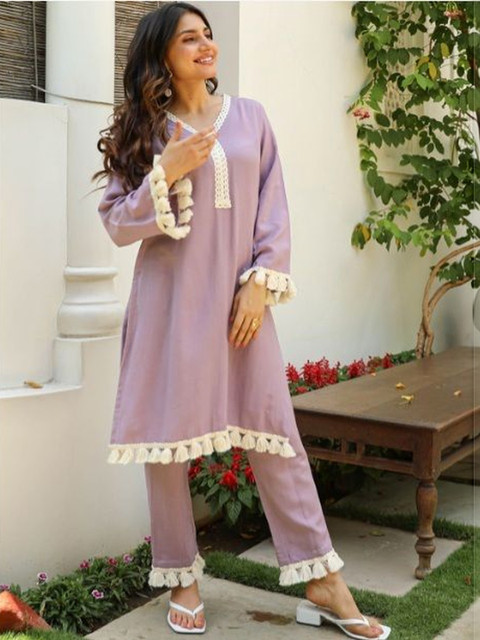 SANTOPERA DESIGNER Women Regular Thread Work Kurta with Trousers