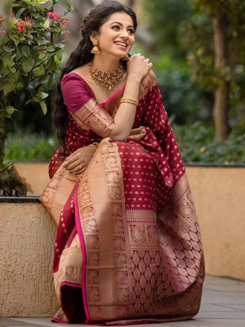 Urban Pallu Woven Design Zari Silk Blend Mysore Silk Saree