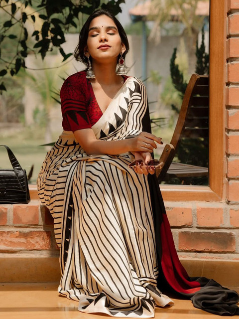 Urban Pallu Striped Pure Crepe Block Print Saree