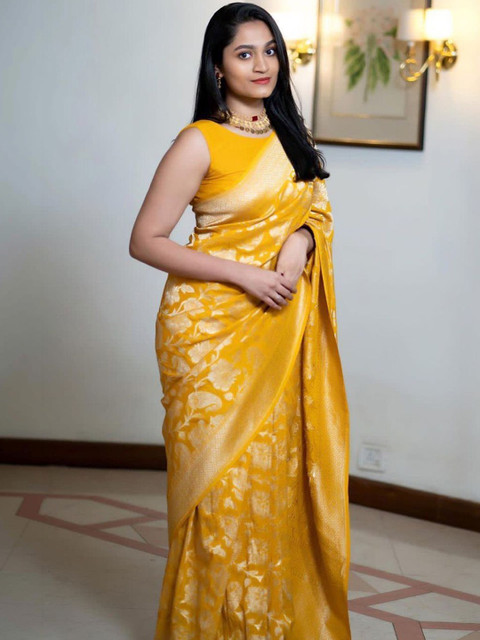 Urban Pallu Woven Design Zari Silk Blend fwd Saree - Image 3