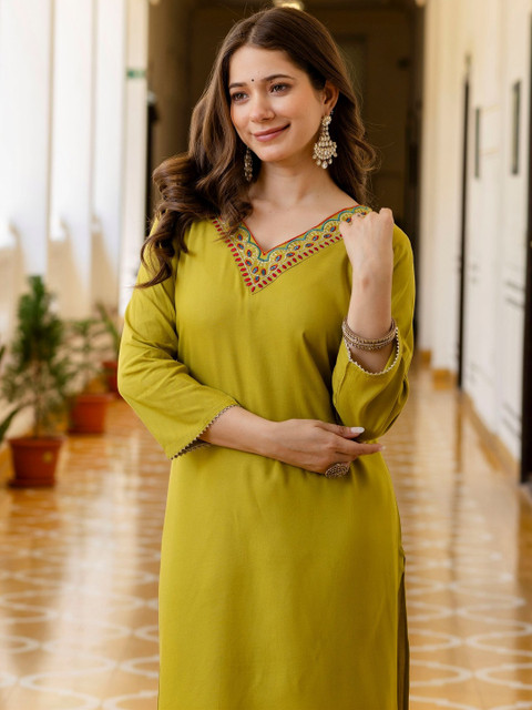 Pjyot by surhi Women Thread Work Kurta - Image 5