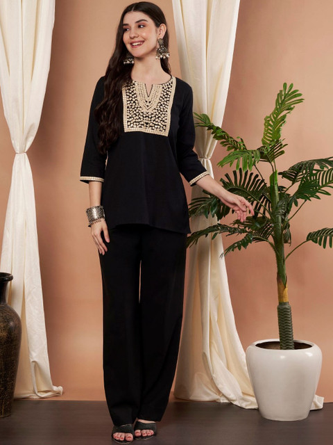 SZN Ethnic Motifs Embellished Thread Work Pure Cotton Thread Work Kurti