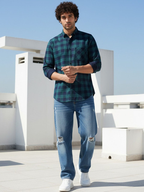 XENOR Men Slim Fit Checked Casual Shirt