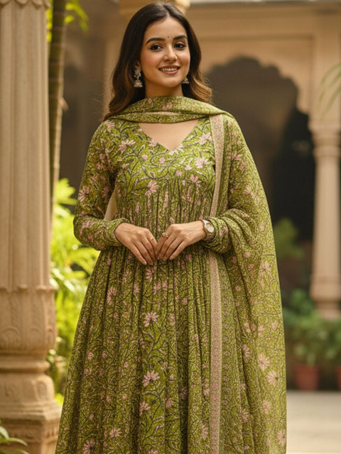 ARADHNA Women Floral Printed Regular Kurta with Trousers & With Dupatta - Image 6