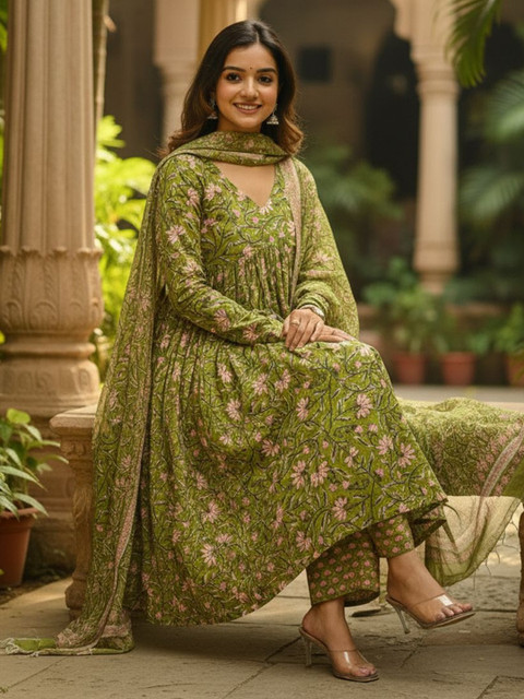 ARADHNA Women Floral Printed Regular Kurta with Trousers & With Dupatta - Image 7