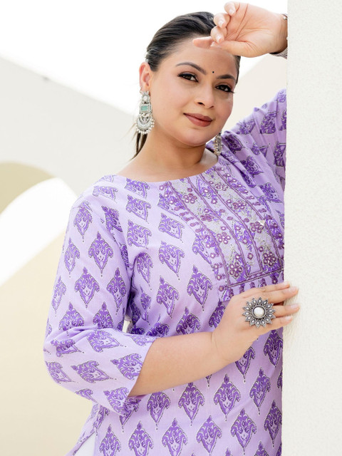 Pjyot by surhi Women Ethnic Motifs Printed Thread Work Floral Kurta