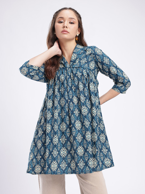 fusion by glitchez Geometric Printed V-Neck Kurti