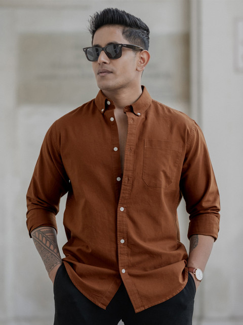 Powerlook Men Button-Down Collar Solid Cotton Casual Shirt