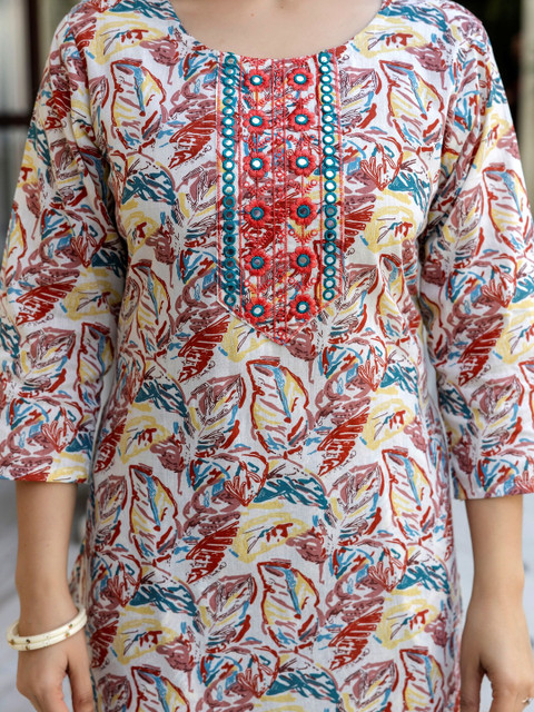 Pjyot by surhi Women Floral Printed Mirror Work Indie Prints Kurta - Image 3