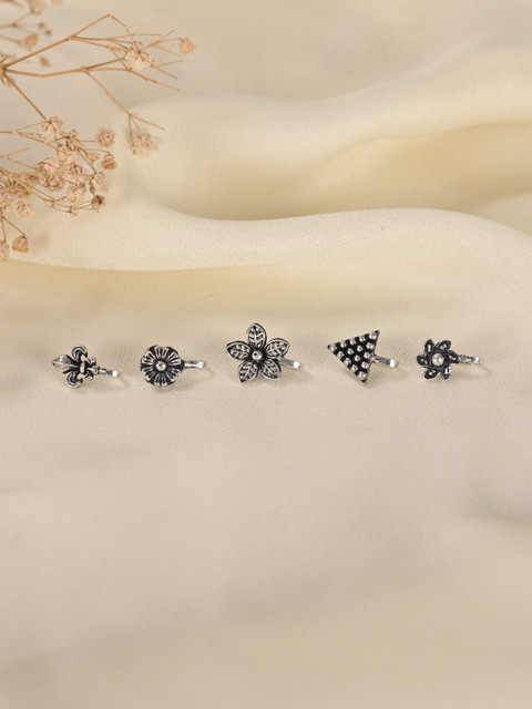 Tanusha Jewels Silver-Plated Stud Nosepin