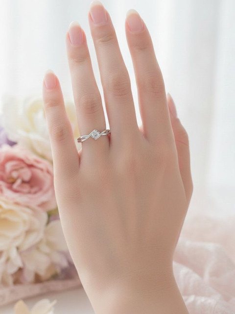 925 SILLER Rhodium Plated Cubic Zirconia Finger Ring