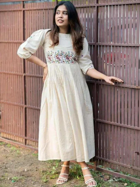 MF ERA Floral Embroidered Thread Work Thread Work Empire Kurti