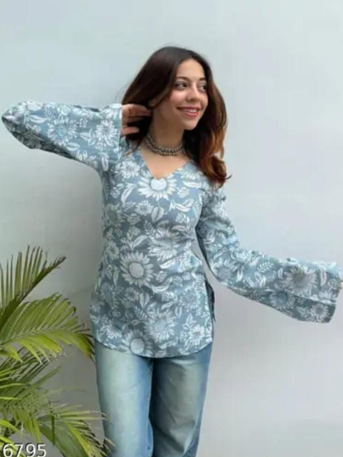 MF ERA Floral Printed V-Neck Flared Sleeves Kurti