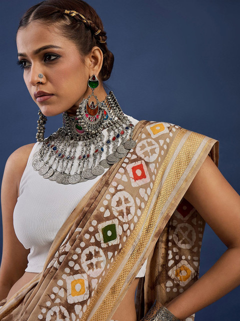 Taavi Ethnic Motifs Printed Pure Cotton Batik Saree with Unstitched Blouse Piece - Image 6