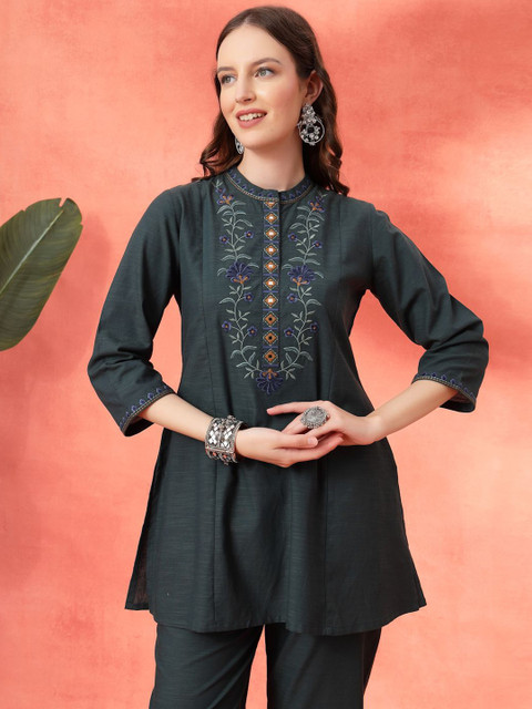 Nayam By Lakshita Floral Embroidered Mirror Work Cotton Tunic with Trouser - Image 7