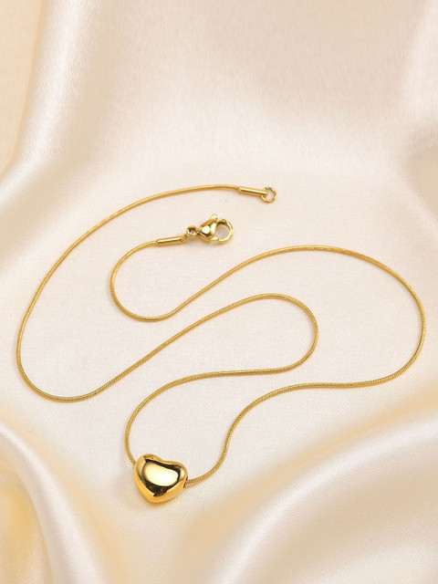 DressBerry Gold-Plated Heart Shaped Pendants With Chains