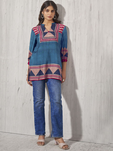 Anouk Geometric Printed Straight Short Kurti